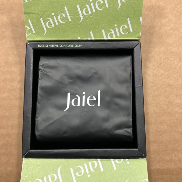 Jaiel Sensitive Skin Care Soap - Picture 3 of 5